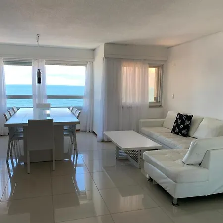 Torre Van Gogh Apartment
